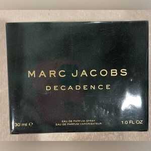 Marc Jacobs Decadence parfum spray